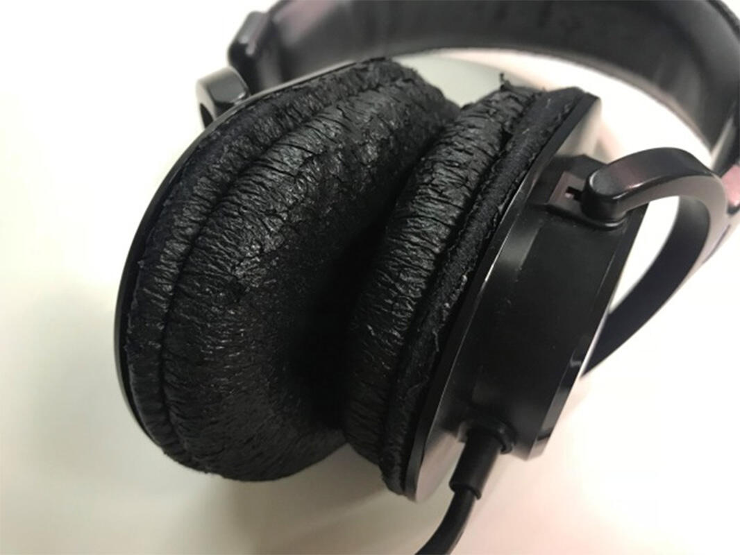 電子ピアノの必需品「ヘッドホン」を長くお使いいただく方法 - ブログ